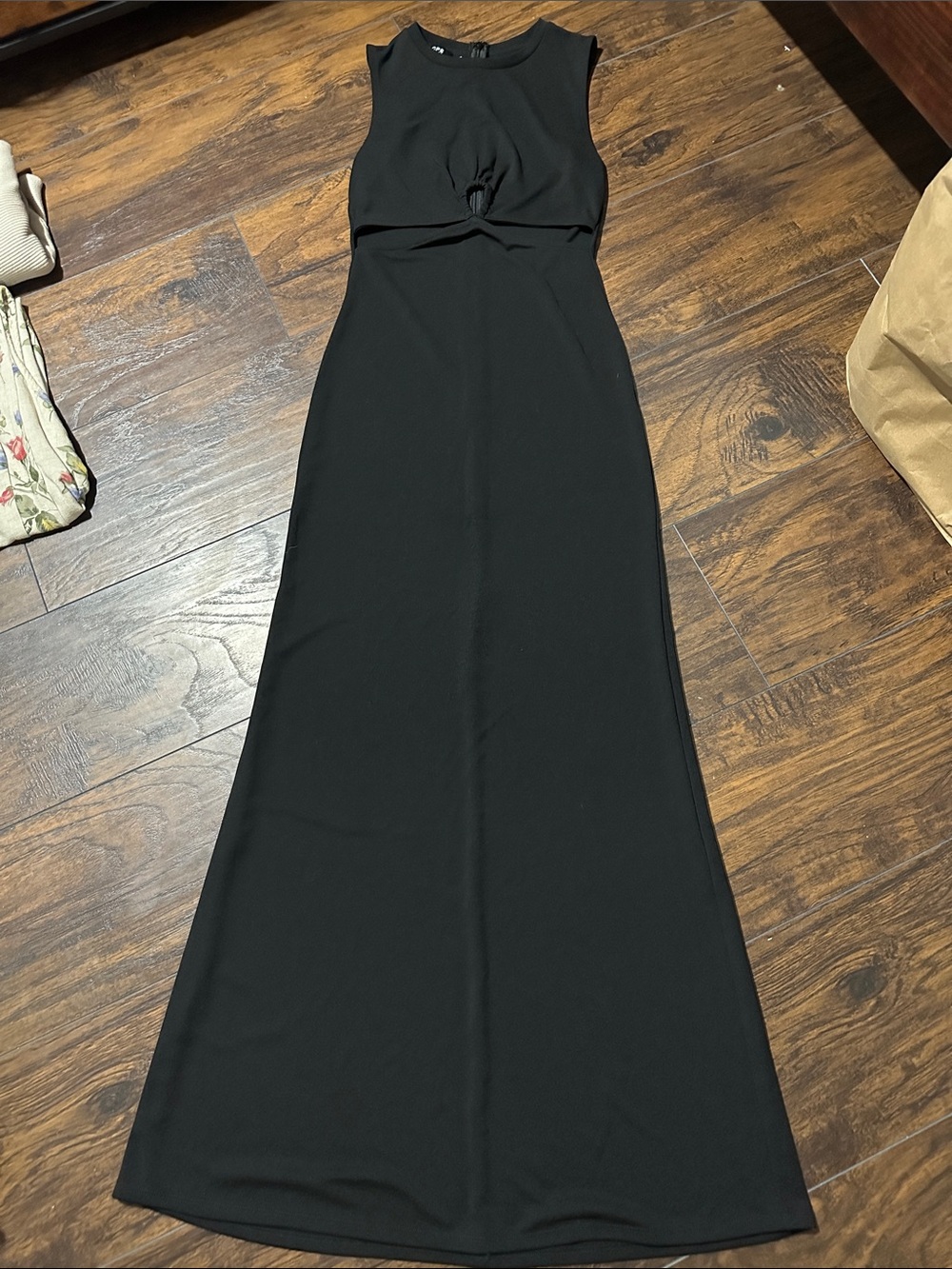 Sleeveless Black Maxi Dress with Front Twist